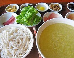 Over The Bridge Rice Noodles