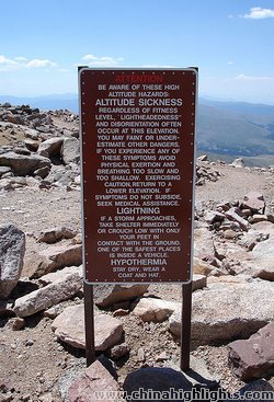The Warning Board of Highland Altitude Sickness