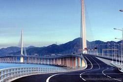 The bridge of Shenzhen Wan Port