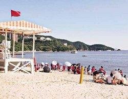 Hong Kong Middle Bay Beach