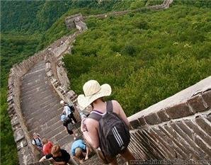 Hiking along the Great Wall