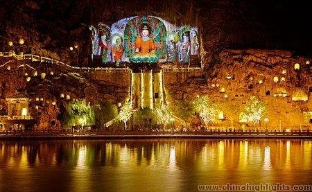 The Night Scenery of Longmen Grottoes