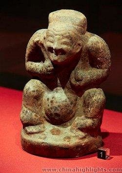 A Ceramic Statue of the Han Dynasty