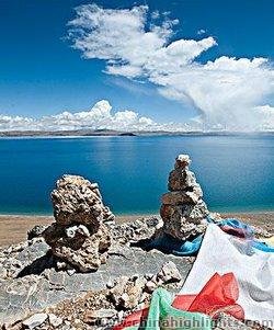 Lake Namtso in May