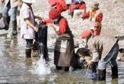 Garma Ri Gi (Tibetan Bathing Festival)