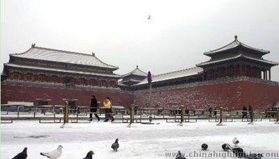 Snow in the Meridian Gate Square
