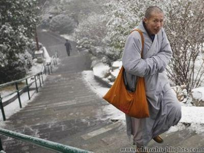 Snow in Tanzhe Temple