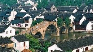 the bridge in Zhujiajiao Ancient Town