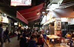 Hong Kong's Best Street Markets for Tourists (with Tips)
