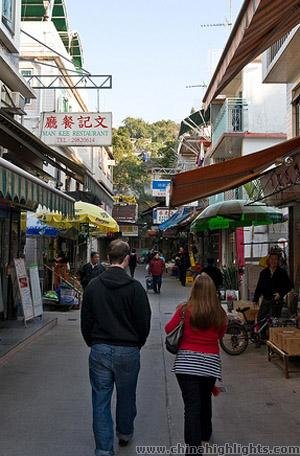 street markets on Lamma Island