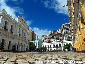 The Largo Do Senado Historic Square