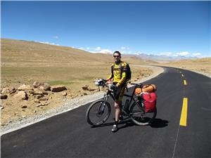 Enjoy Natural Scenery along China’s Best Cycling Routes