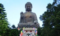 giant buddha lantau island hong kong
