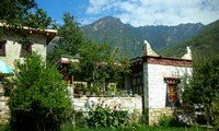 danba tibetan village