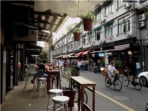 Sundowners in Shanghai