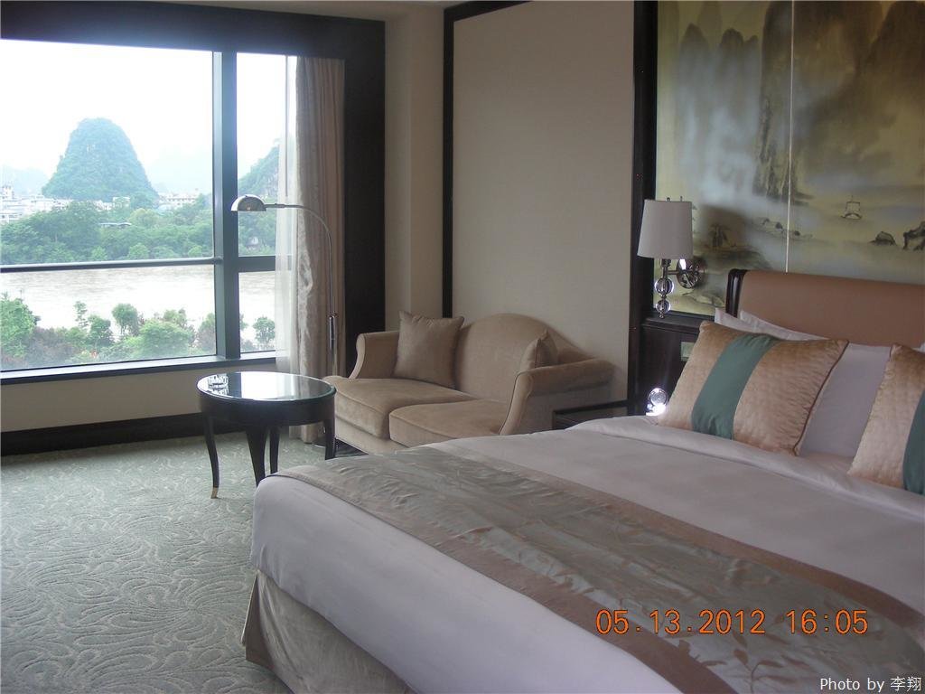 Shangri-La Hotel