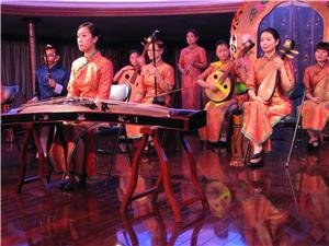 Guzheng performance show