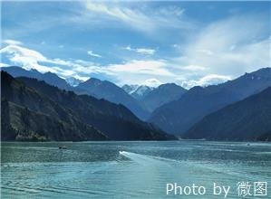 tianchi lake of tianshan