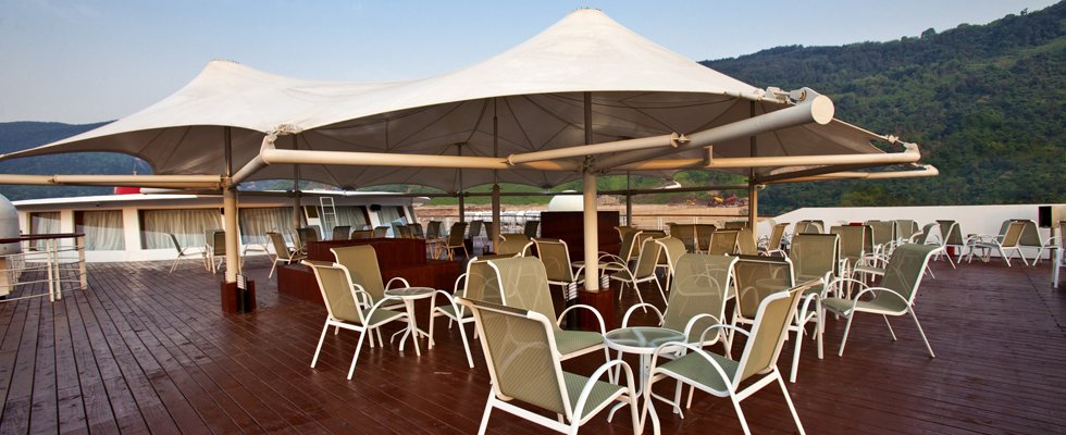 gold-1-sun-deck