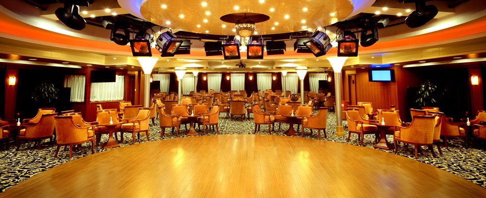 yangtze-1-performance-hall