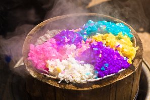 Steam colored rice