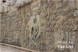 Thousand Buddha Mountain
