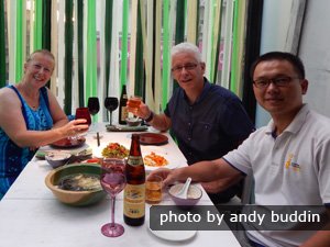 Leon Lion Tour Organiser