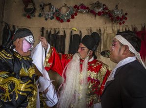 Facial Make-up in Beijing Opera