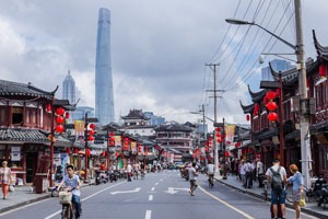 Layover in Shanghai to Visit the Shanghai Tower