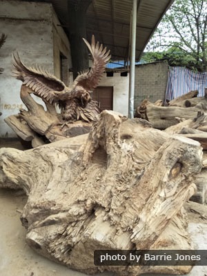 Guilin Woodcarving Raw Materials And Eagle Carving