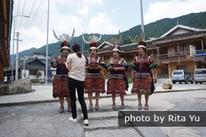 Enjoy Guizhou minority customs