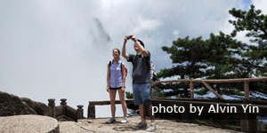 Walk up Huangshan