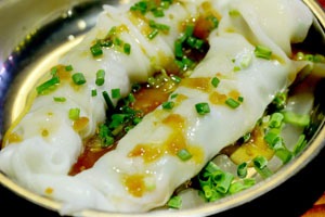Hong Kong food: Steamed rice rolls