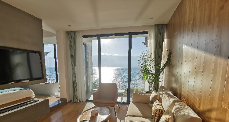 Fansu Guanyun Lake View Light Luxury Inn