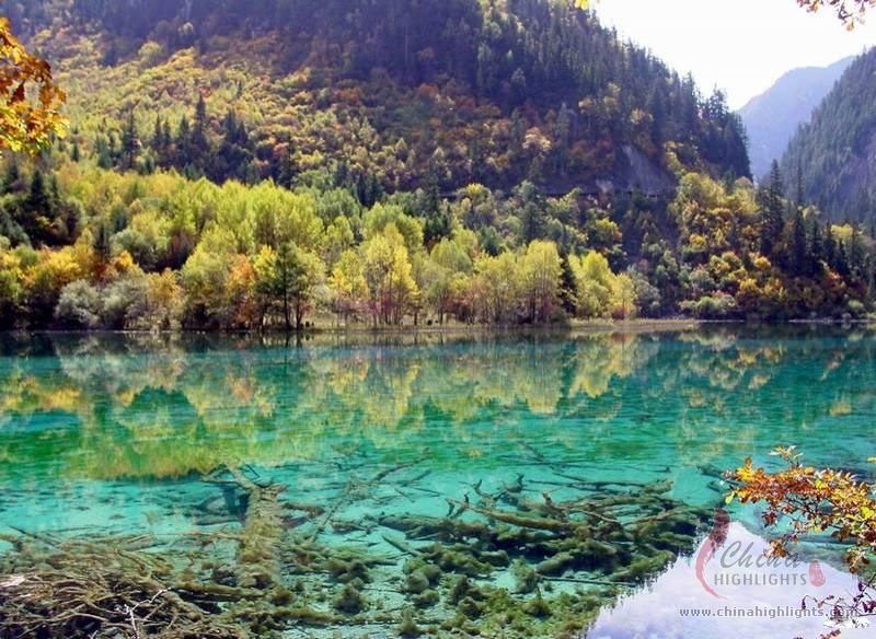 http://images.chinahighlights.com/attraction/aba-prefecture/jiuzhaigou-valley-scenic-and-historic-interest-area/rize-valley2.jpg