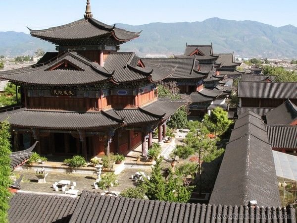 The Mufu Wood Mansion