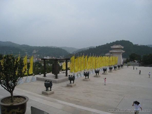 The Yellow Emperor (Huangdi) Mausoleum Scenic Area