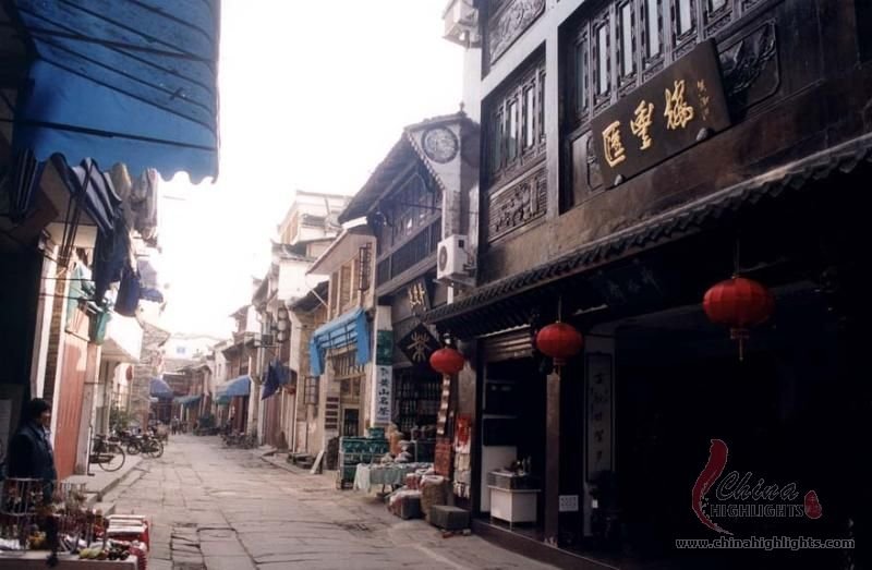 Tunxi Old Street up close