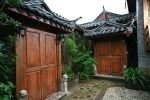 Lijiang Blossom Hill Inn