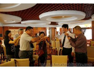 Captain Welcome Party iii of Blue Whale