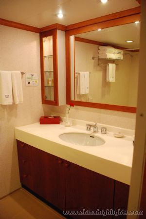 Shangri-la Suite 2 of Victoria Grace