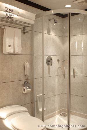 Bathroom of Victoria Selina