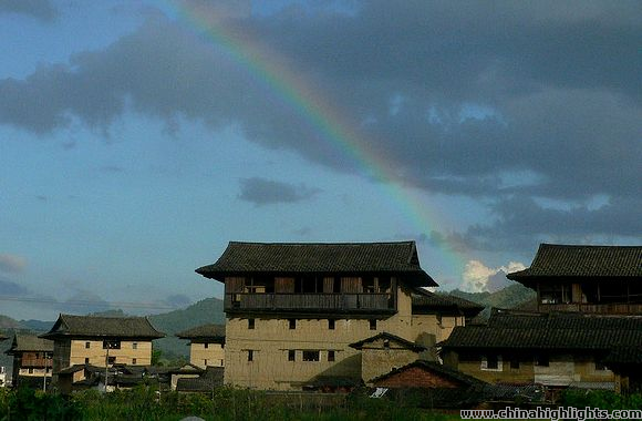 人気新路線！福建省の客家土楼とウーロン茶の故郷を訪れる旅（３泊４日）