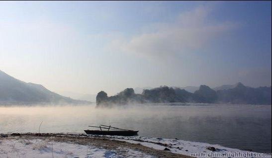 郷愁の街と朝鮮国境の旅（7泊8日）