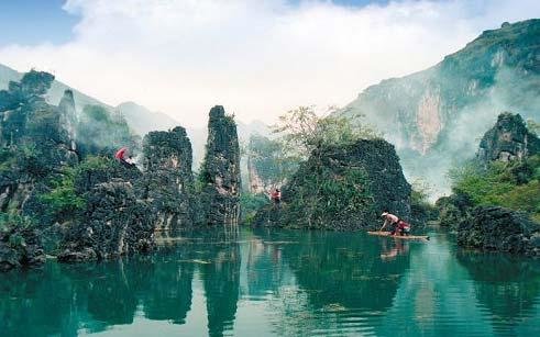 貴州省黄果樹瀑布（2泊3日）