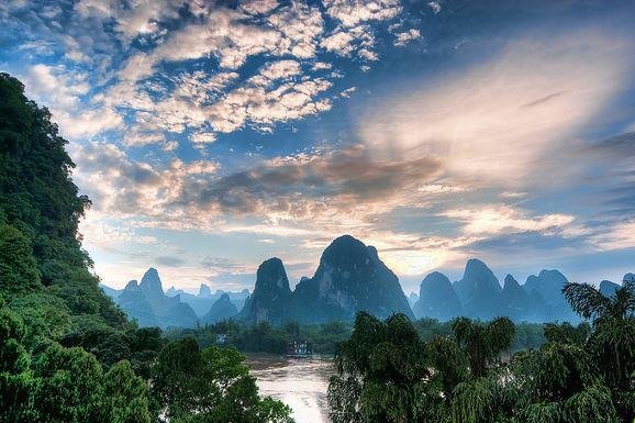 今最もHOTな2大都市桂林、昆明（４泊５日）