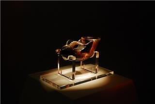 tazza di agata con testa di bestia