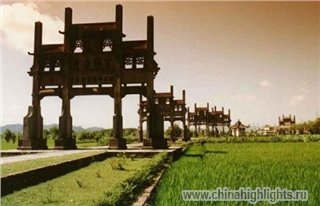 Мемориальные арки Танъюэ