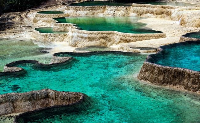 四川省よくばり紀行！人気の九寨溝、黄龍（５泊６日）