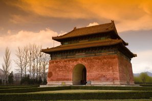 The hot spring is near the Ming Tomb